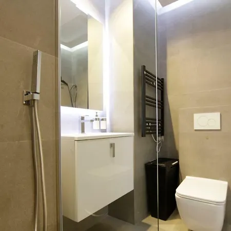 Carre D'or! Park View! *